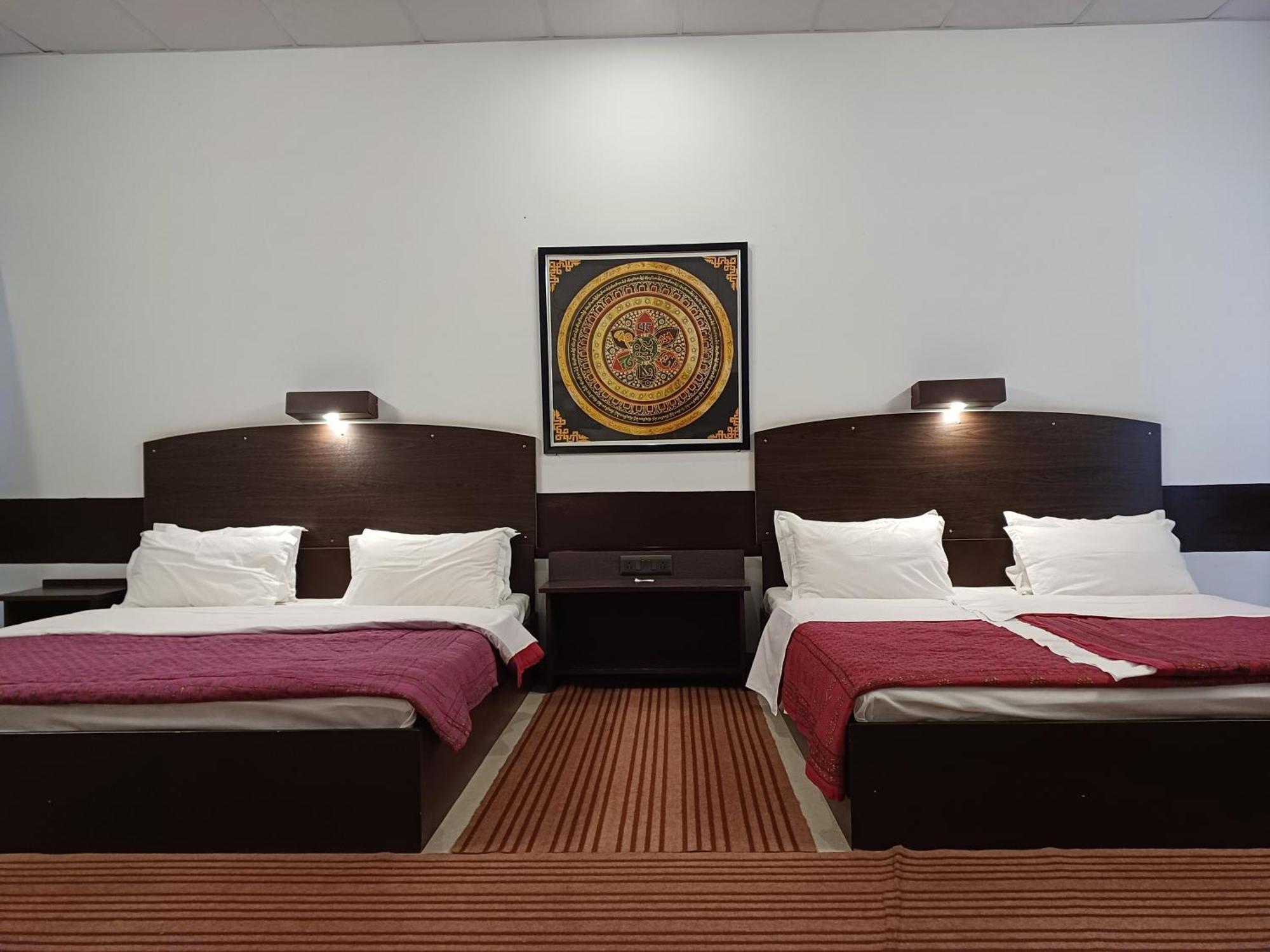 Shivir Aranya - Wilderness Resort อัลวาร์ ภายนอก รูปภาพ